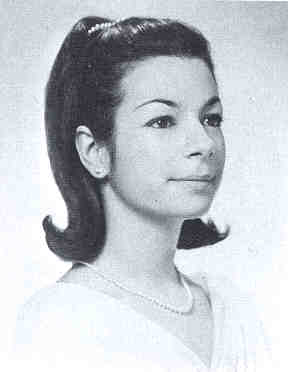  Elizabeth Correa 