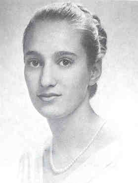  Maria George 